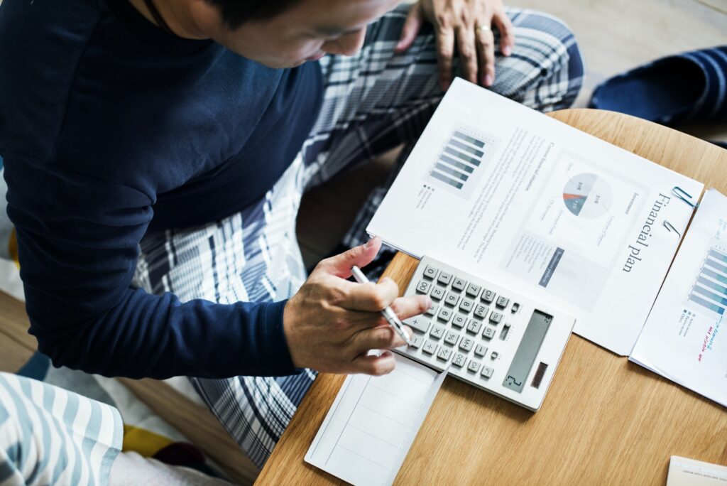 Asian couple planning for the investment